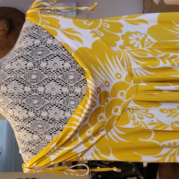 Diane Von Furstenberg "Sabine." - Picture 6 of 8